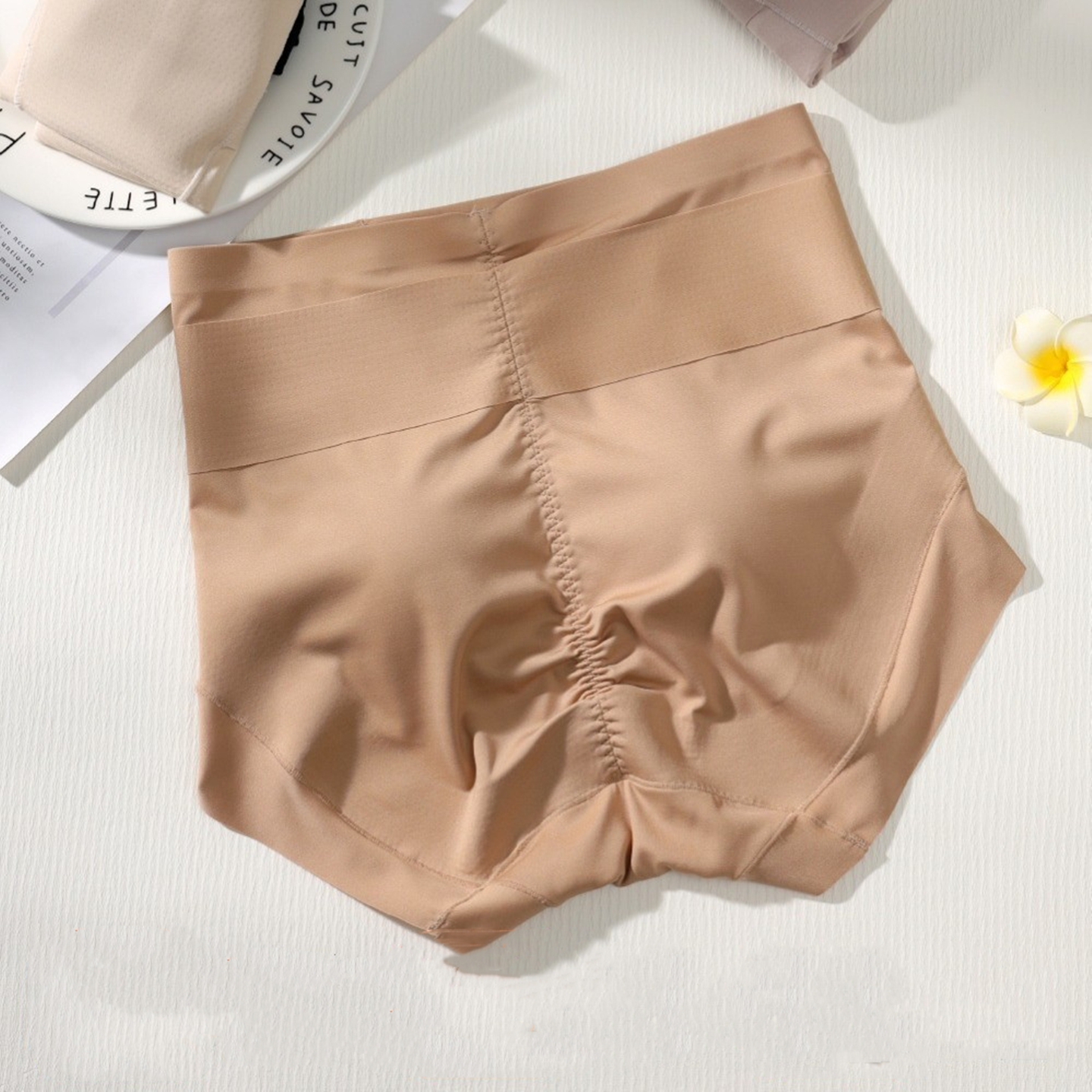 无痕收腹内裤女显瘦收小肚子强力