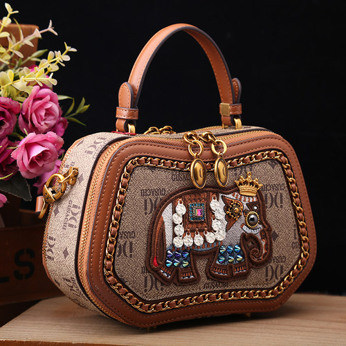 2026新款高级感时尚小方包