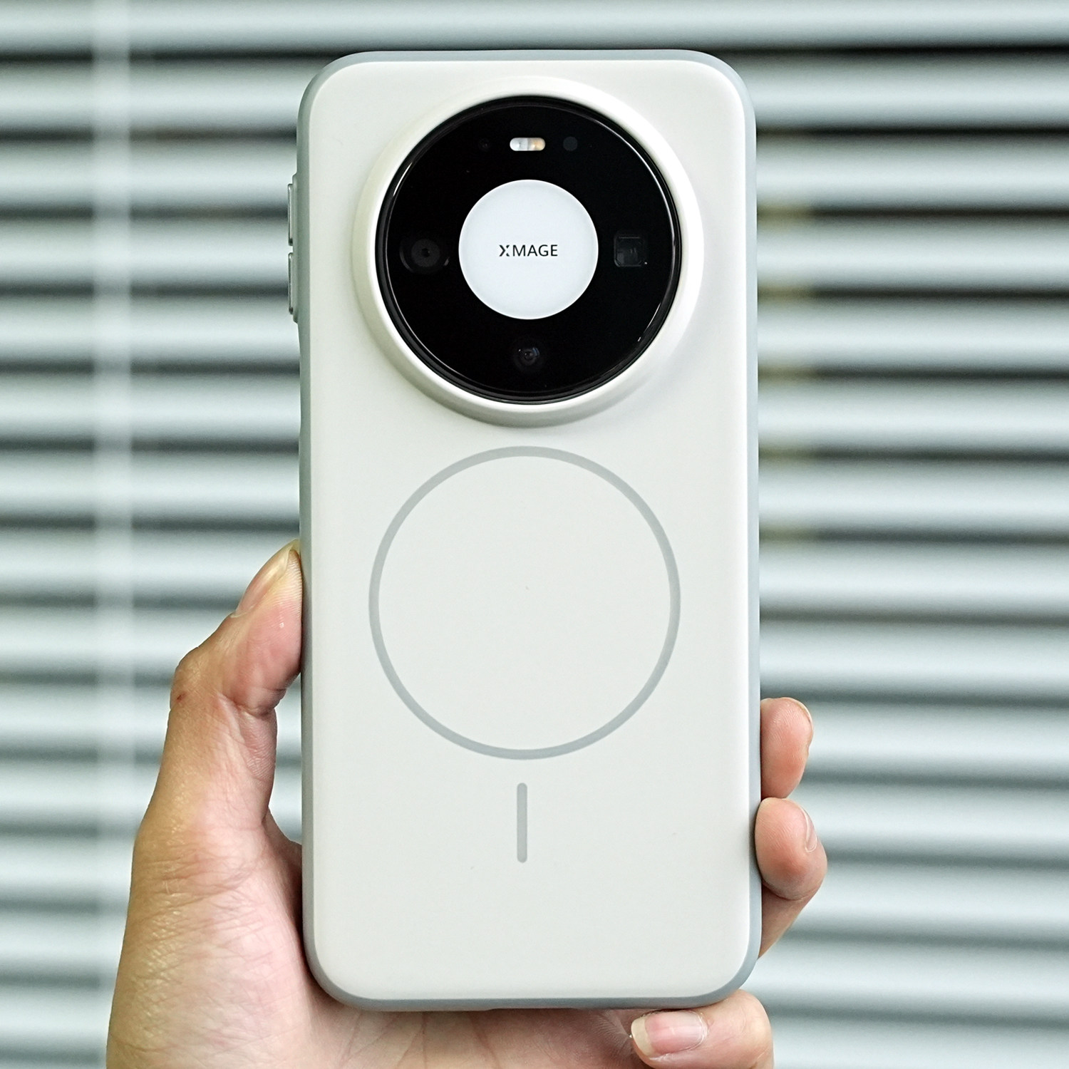 米斯登适用华为Mate80ProMax肤感磨砂撞色手机壳全包软胶边防摔magsafe磁吸保护套简约高档金属按键男女新款