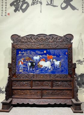 郎世宁作品红木雕龙纹饰镶瓷板画珐琅掐丝八骏图屏风手绘大座屏