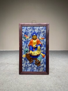景德镇名家纯手绘精品红木镶瓷板画青花高浮雕人物骑虎菩萨挂屏