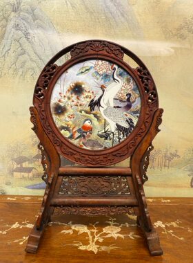 景德镇精品红木镶瓷板画粉彩花鸟仙鹤桌面摆台中堂书房陈设装饰