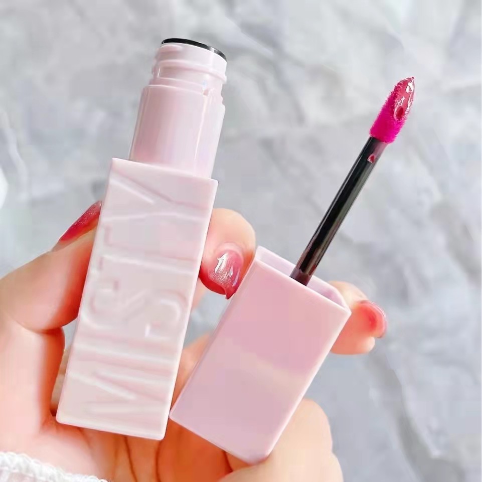 美宝莲纽约白日梦唇釉 m111 m222 m333 m666 星河微光水