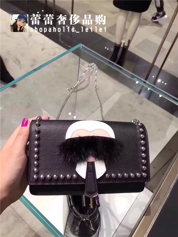 ·¨¹ú´ú¹º FENDI·ÒµÏ Á´ÌõÀÏ·ðүСÈË·¸ÇÊÖÄðüµ¥¼ç°üб¿æ°ü