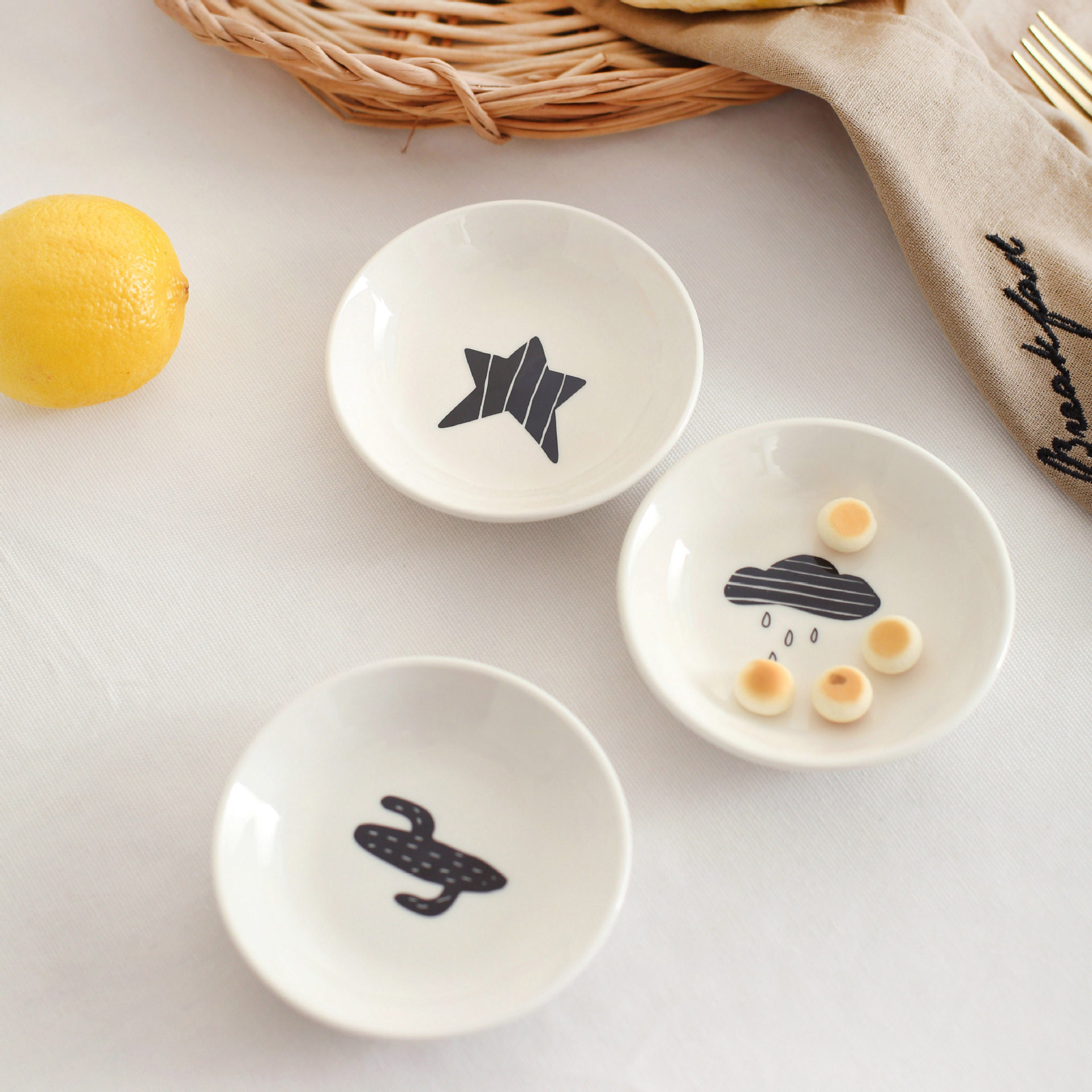 europe 北欧式ins风创意图案陶瓷调味酱料菜小碟子 可爱萌系3个装