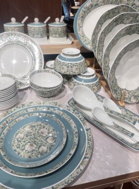 高级感骨瓷莫里斯花园釉中彩餐具