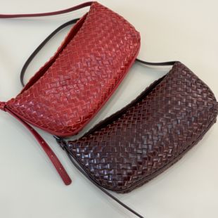 2025秋季 头层牛皮编织饺子包hobo腋下单肩斜跨通用女包托特包