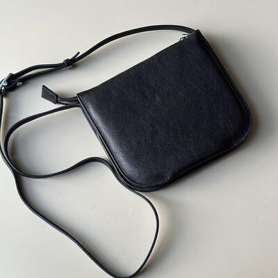 小众设计复古头层植鞣牛皮包