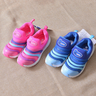 2022年夏季薄款透气网面一脚蹬运动鞋子中小童男童凉鞋女童洞洞鞋