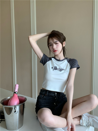 Actual shot of cool technical cotton American round neck letters short-sleeved T-shirt for women