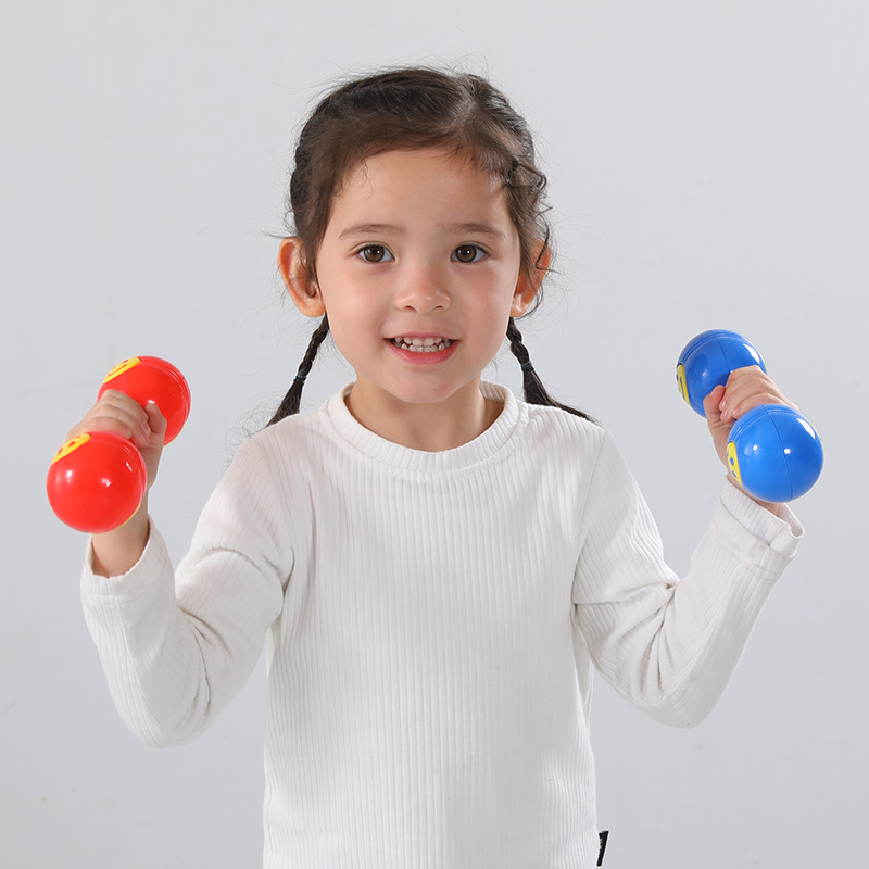 笑脸黄色哑铃双头体操排练沙锤