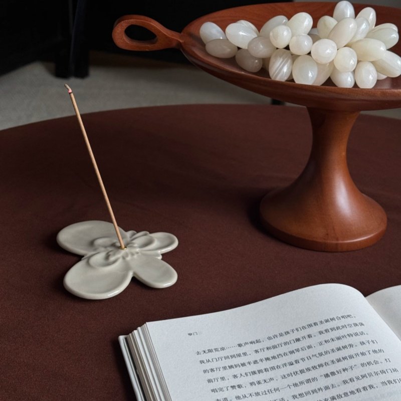 《蝶起舞》中古风手作陶瓷蝴蝶香插线香底座高级感香托设计感摆件,家居饰品,香托/香盘/香座/香插,淘宝优惠券,粉丝福利购,淘宝优惠卷