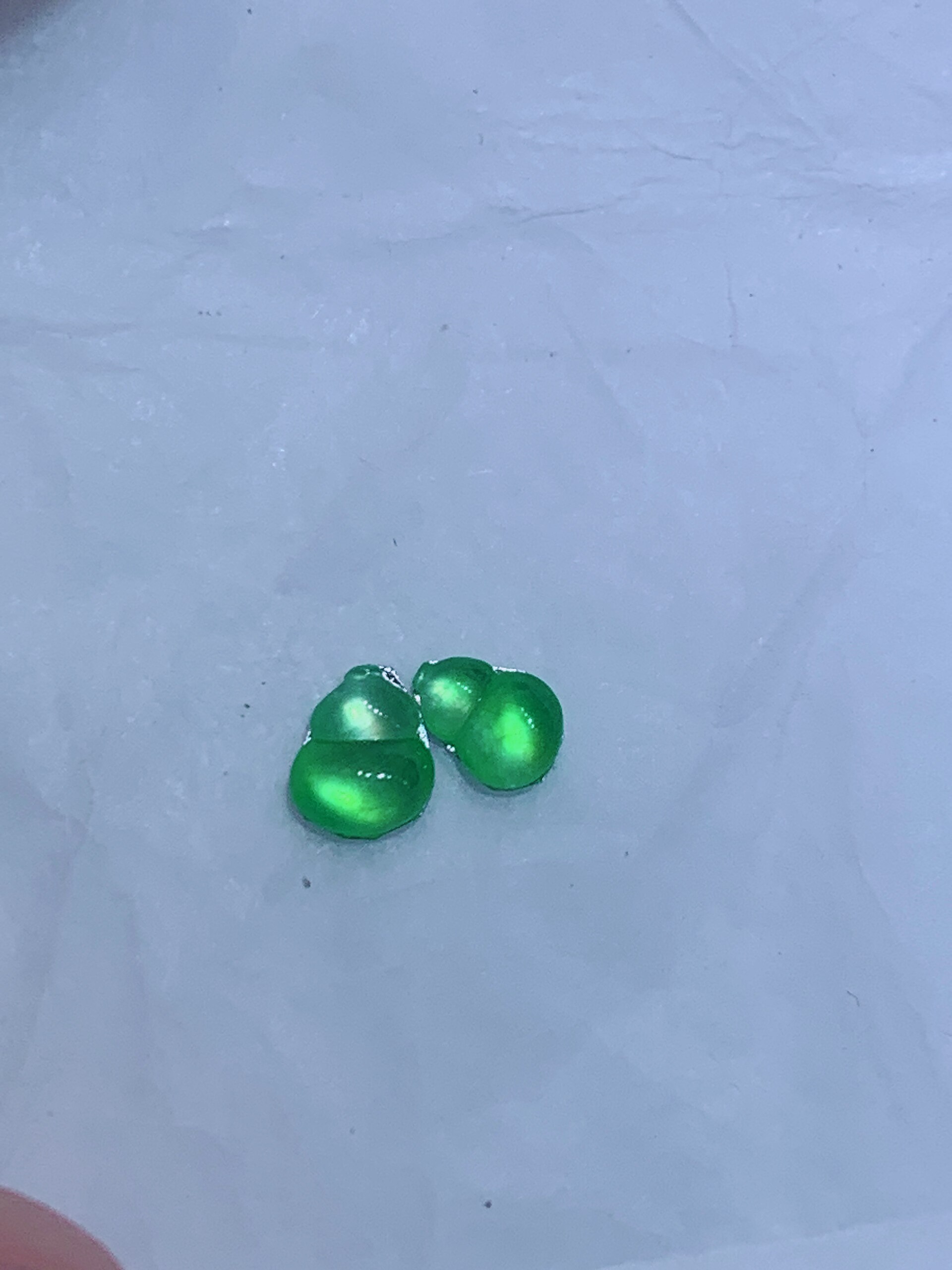 缅甸天然A货翡翠玻璃种起荧光绿缅甸翡翠