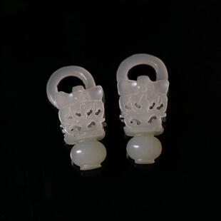 特价一对创汇期缕空雕和田白玉花篮耳坠