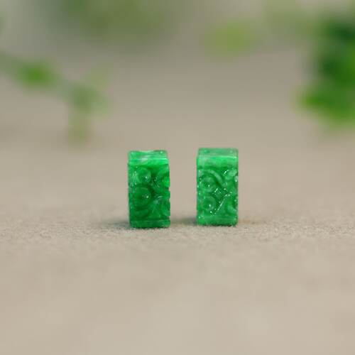 天然A货翡翠雕花路路通桶珠