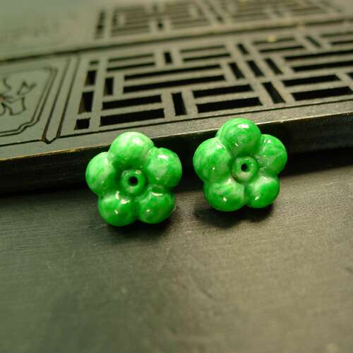满绿天然A货翡翠梅花小花花朵