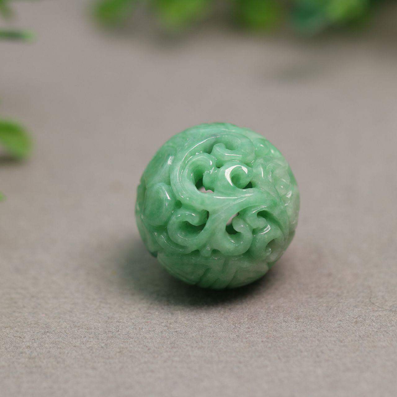 #7019满绿天然A货翡翠镂空团寿龙纹团寿雕花大珠子