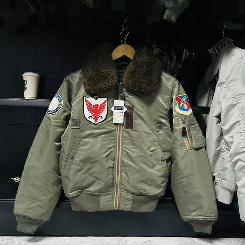 冬款加厚男女同款欧版B15D飞行夹克毛领可拆卸毛领棉服羊毛毡短款