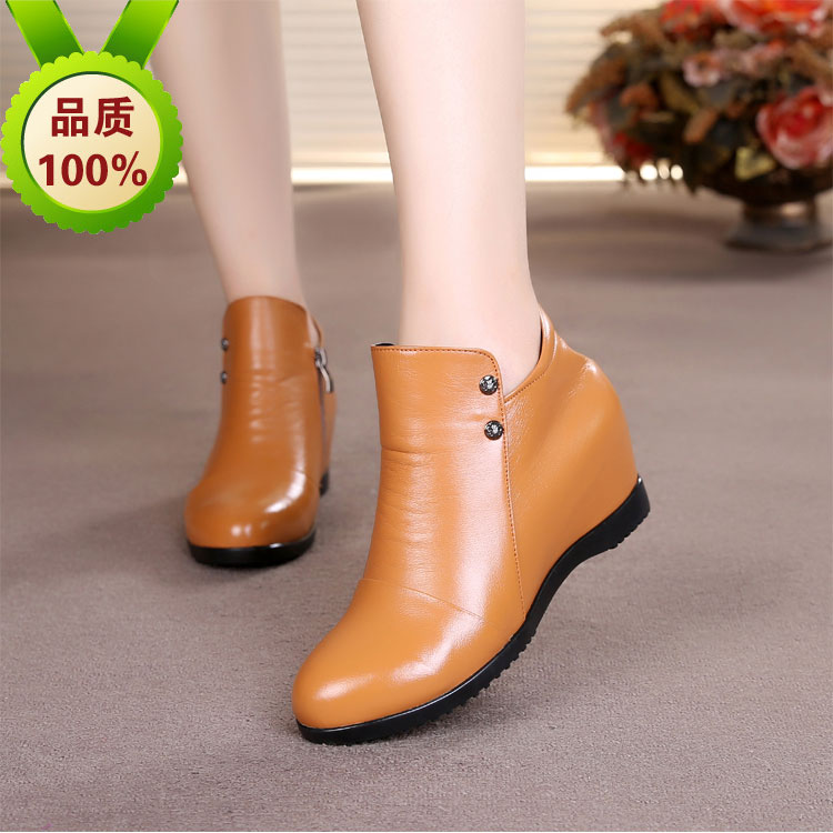 内增高女士软牛皮平底坡跟大码鞋