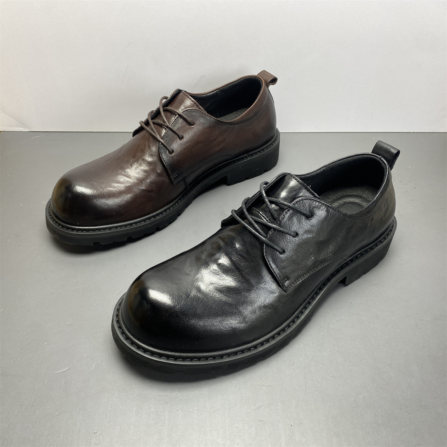 系带圆头低跟防滑正装皮鞋