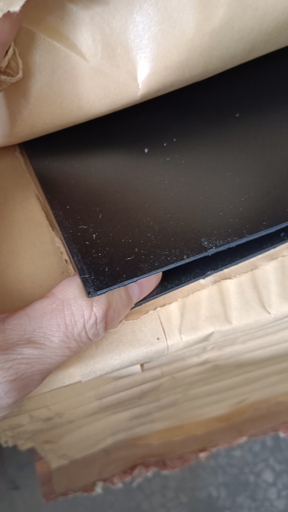黑色单面磨砂pc板0.5-2mm厚聚碳酸酯半透明pc塑料片磨砂