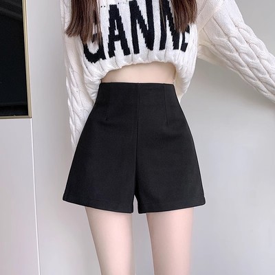 2025新款短裤女秋冬2024新款女款外穿靴裤子大码胖mm黑色西装短裤