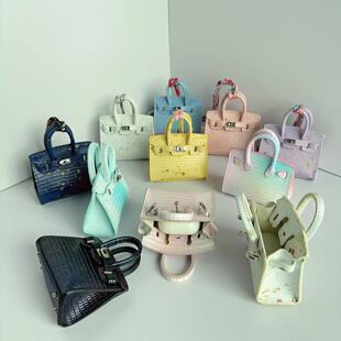 新款迷你蜥蜴纹铂金包包挂件高级感创意耳机包时尚车载挂饰简约女