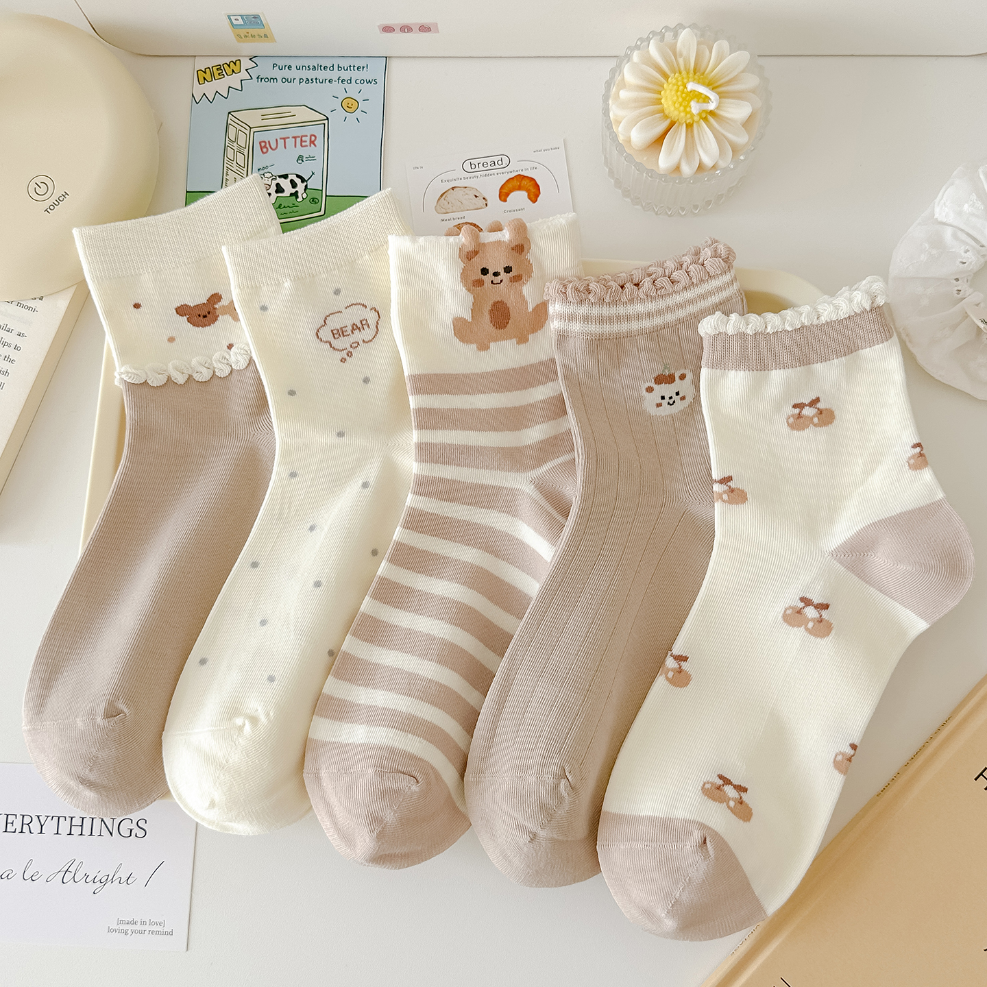 浅棕奶白小熊中筒袜春秋款纯棉女