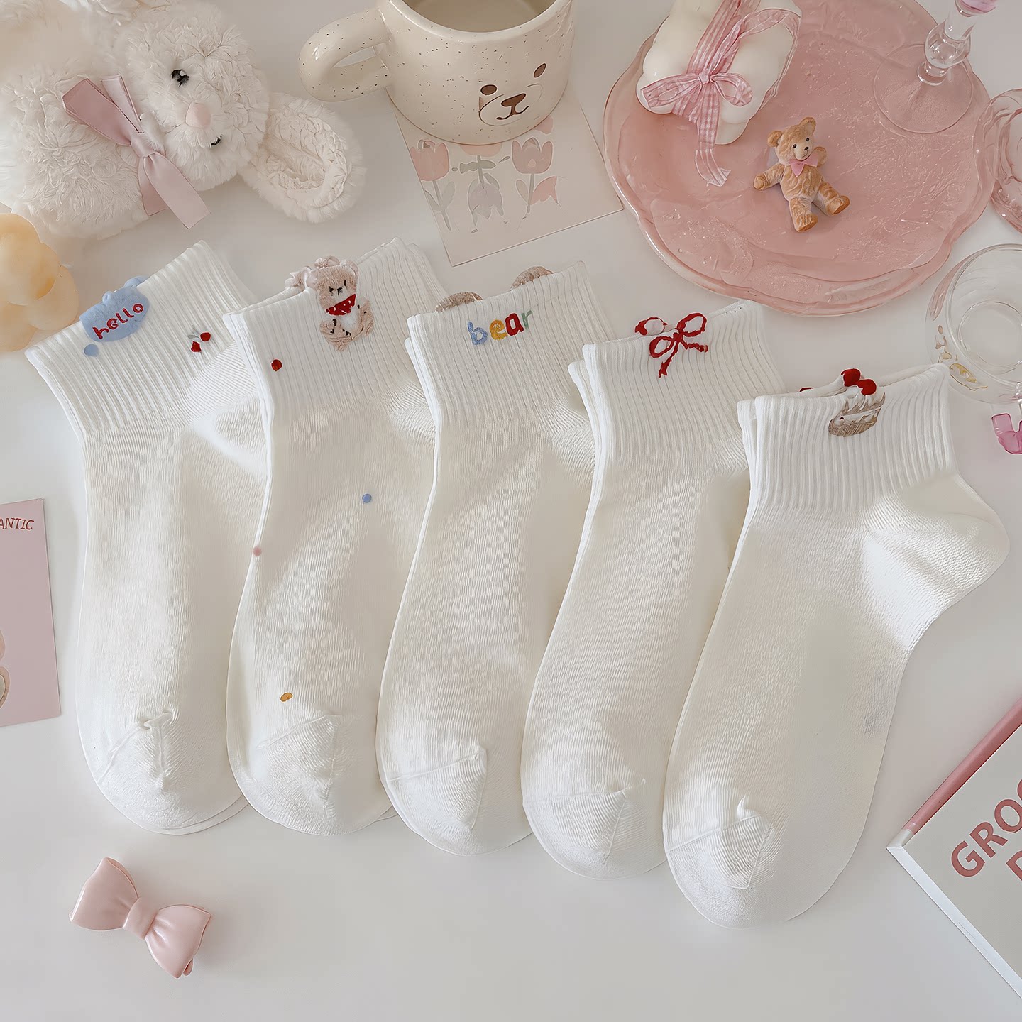 2026秋季新款白色小熊袜子女短袜可爱卡通精梳棉运动透气甜美春秋