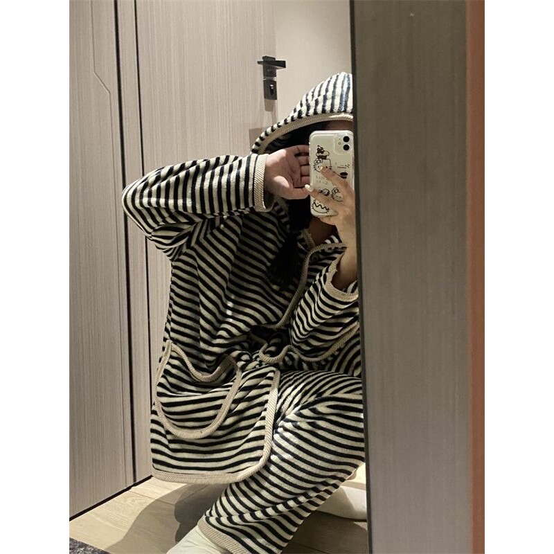 时尚大码秋冬胖mm洋气运动套装女显瘦200斤加厚卫衣长裤两件套潮