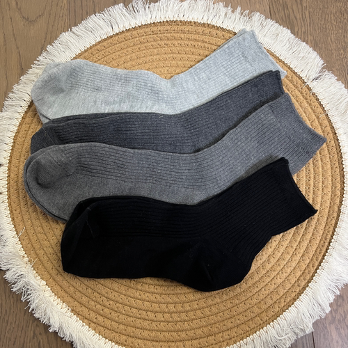 A1100外贸休闲纯色男女同款袜子秋冬新款防滑吸汗百搭中筒袜棉袜