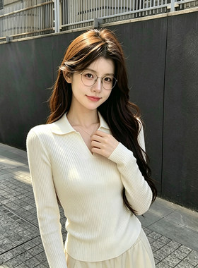 温柔风POLO领修身杏色针织衫女