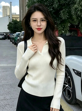 2026新款V领修身杏色女针织衫