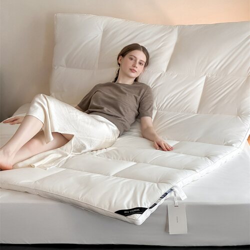 觅森顶垫Drymotion山宁泰软床垫