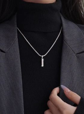 皓石长条吊坠项链高级感小众女款2024款秋季饰品颈链气质极简百搭