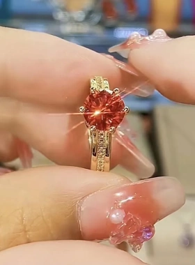 奢华轻奢高碳钻欧美玫瑰金戒指天使皇冠开口指环镶嵌石榴红钻戒女