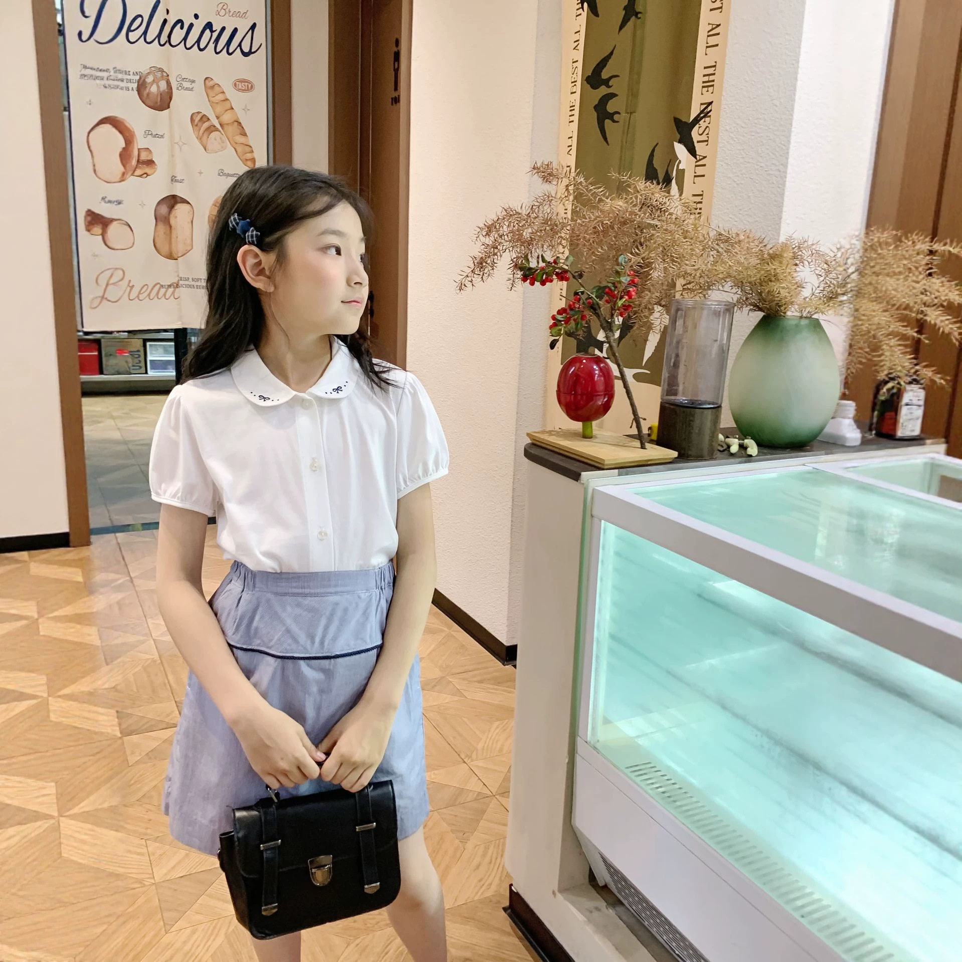 （100-160现货）日系女童学院风蝴蝶结进口机刺绣娃娃领棉质衬衫