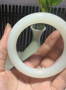 和田玉白玉手镯 俄料 洁白莹润