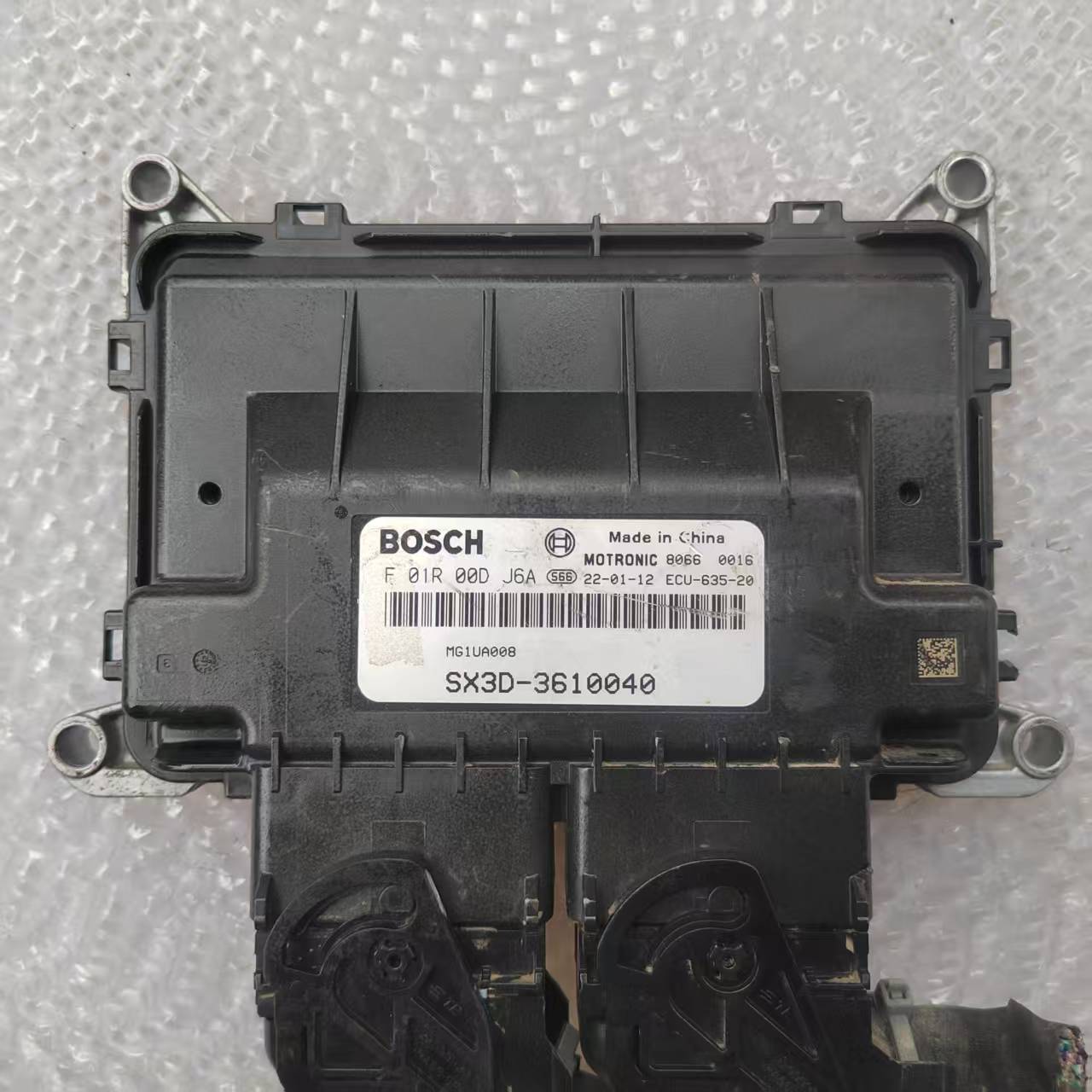 东风风行T5发动机电脑F01R00DJ6A