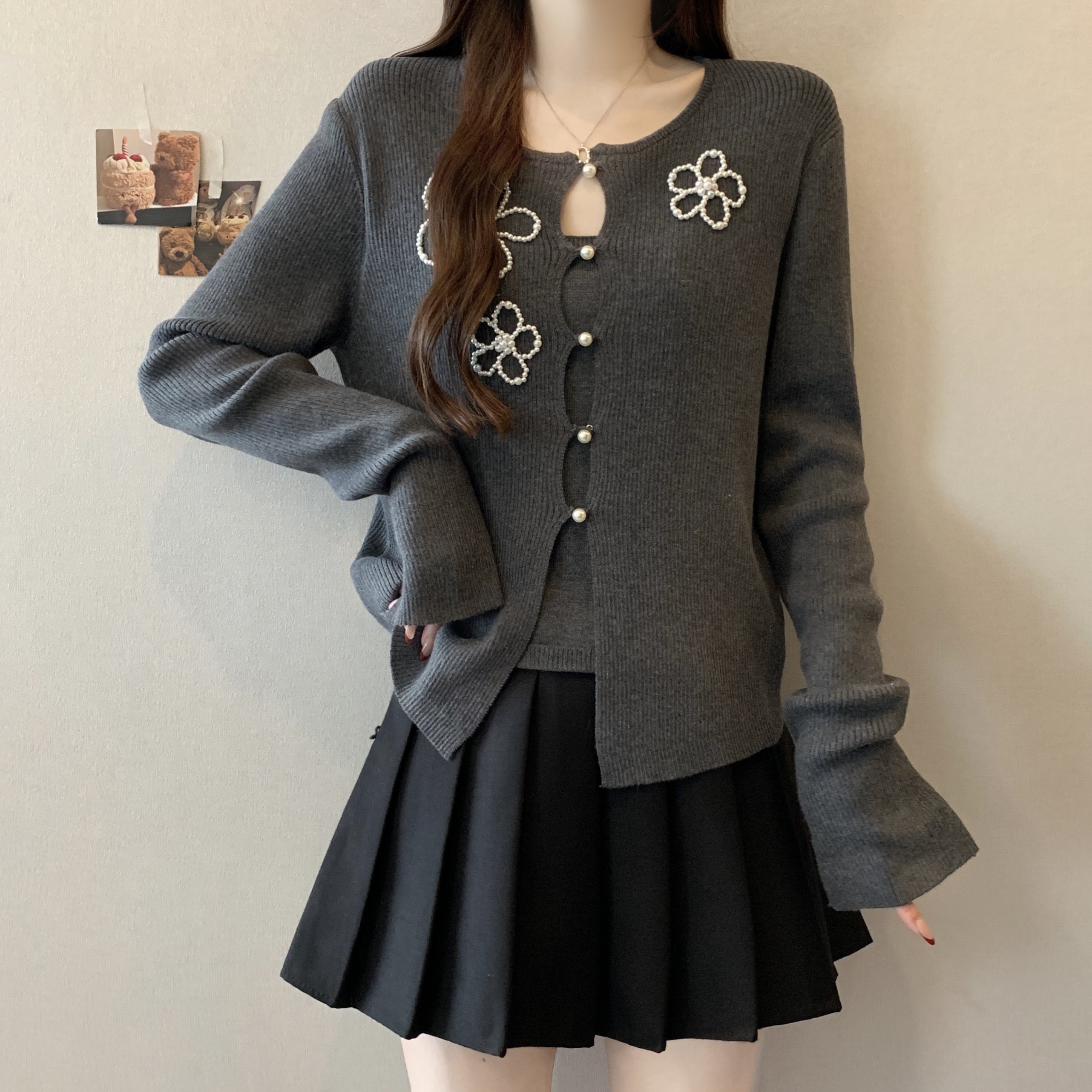 大码女装2025秋冬新款胖MM假两件花朵钉珠针织衫上衣内搭打底衫潮,女装/女士精品,大码内搭,淘宝优惠券,粉丝福利购,淘宝优惠卷