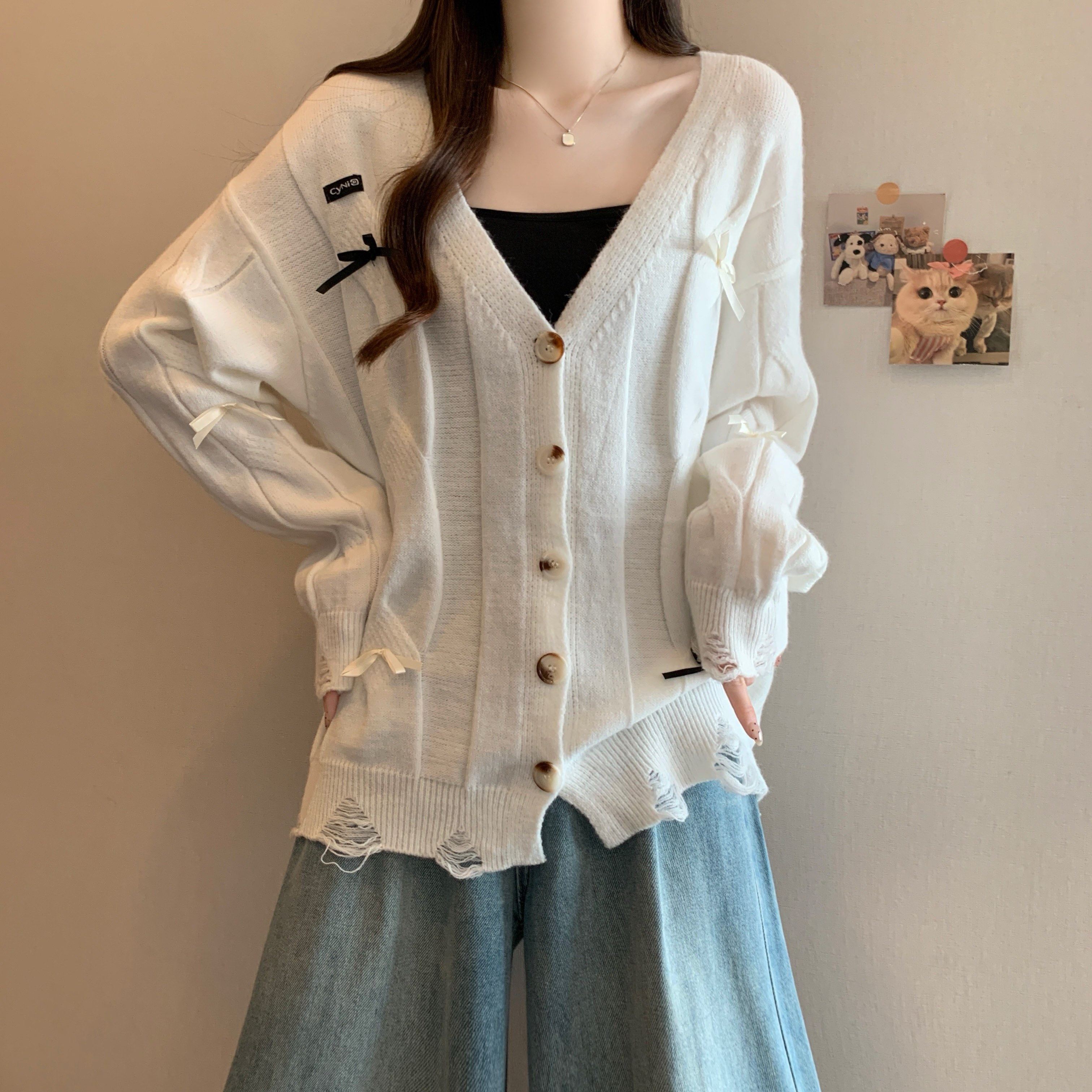 大码女装秋冬新款设计感蝴蝶结V领针织开衫胖MM百搭破洞上衣外套,女装/女士精品,大码内搭,淘宝优惠券,粉丝福利购,淘宝优惠卷