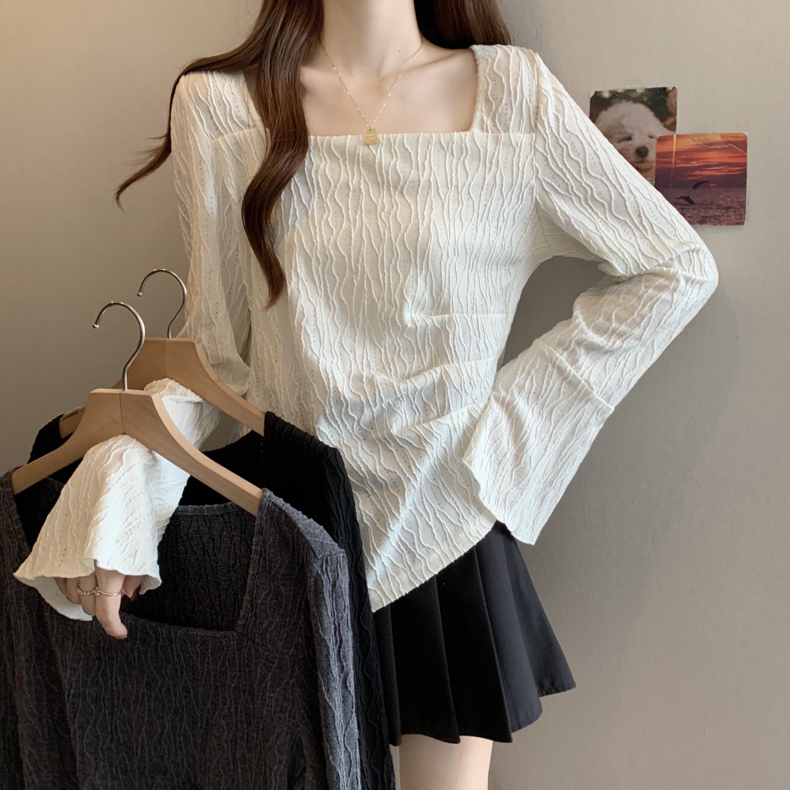 大码女装秋新款胖mm时尚设计感别致肌理感方领喇叭袖长袖正肩上衣,女装/女士精品,大码内搭,淘宝优惠券,粉丝福利购,淘宝优惠卷