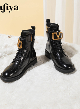 Safiya/索菲娅秋冬牛皮马丁靴圆头皮带扣低跟短靴女SF04116111