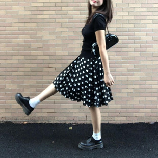 黑色波点半身裙胖mm夏季 高腰显瘦抽绳百褶裙miu系气质百搭中裙女