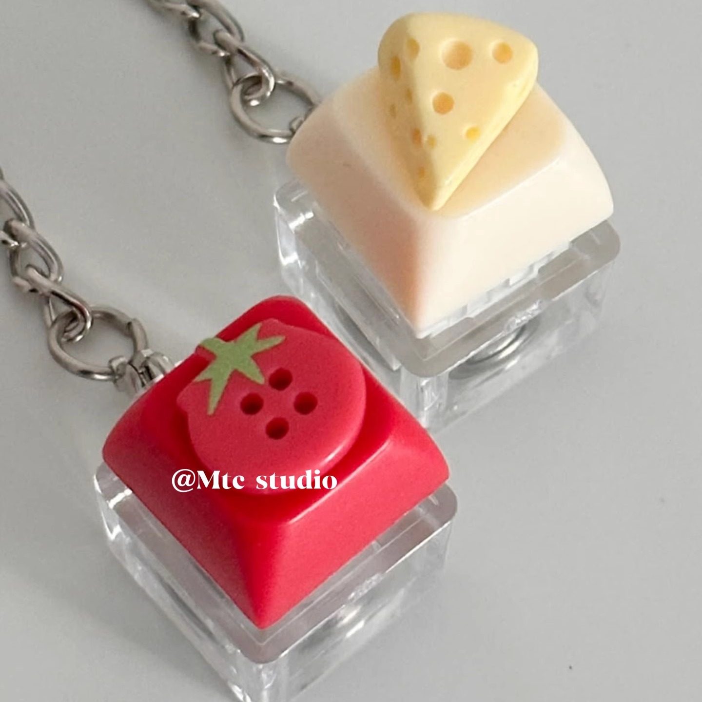 韩系ins创意可爱奶酪西红柿键盘按键车钥匙扣解压挂件耳机挂饰萌,服饰配件/皮带/帽子/围巾,钥匙扣,淘宝优惠券,粉丝福利购,淘宝优惠卷