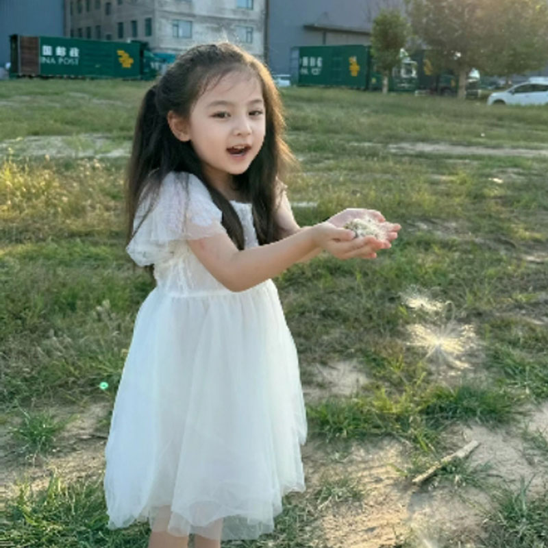 女童白色超仙网纱公主连衣裙