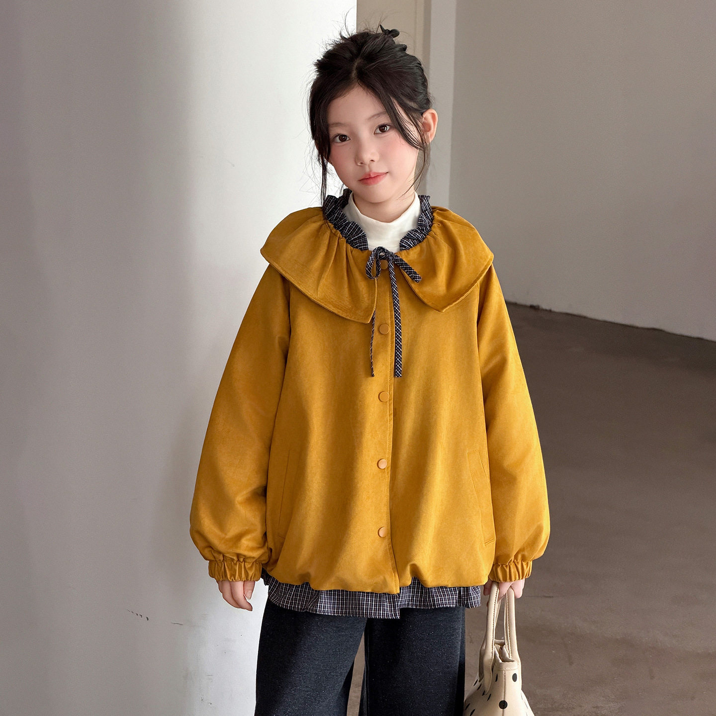 女童美拉德复古夹棉外套秋冬款2026新款女孩时尚格子拼接花边夹克