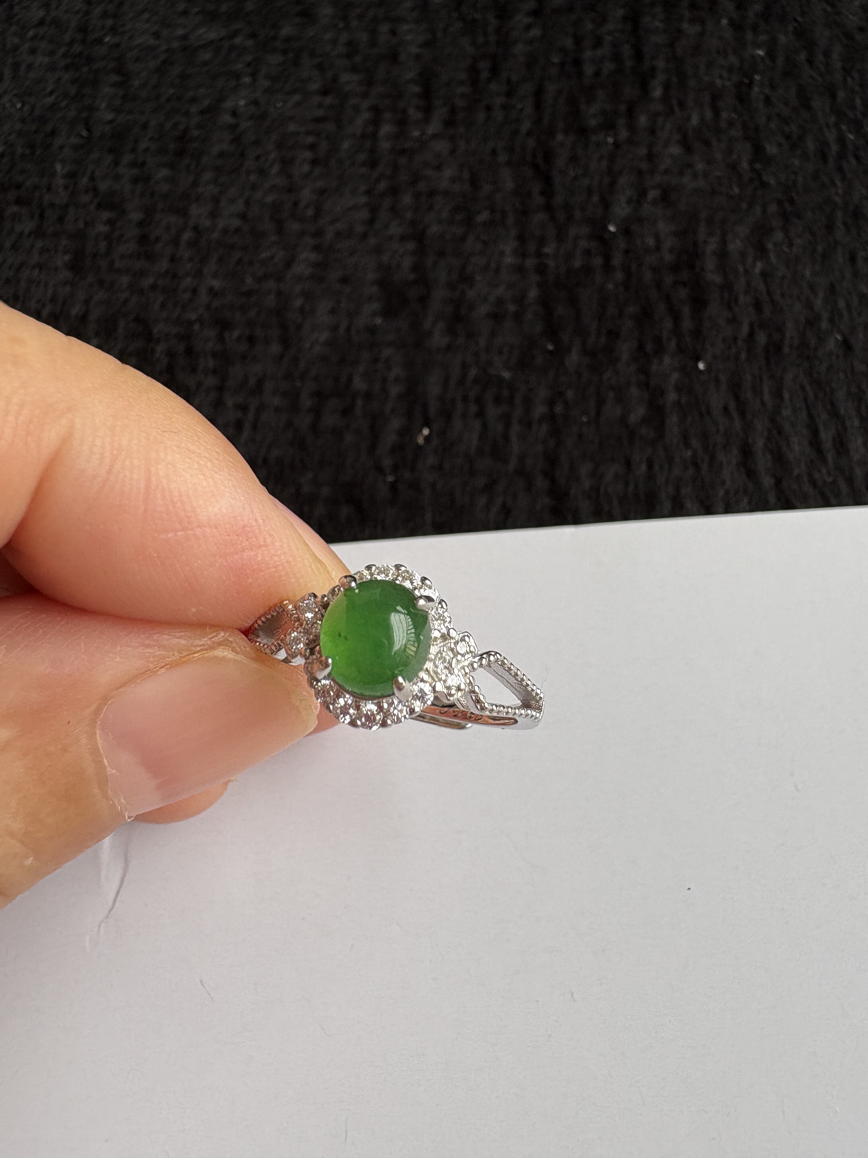 缅甸天然翡翠戒指银托