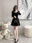 黑色方领气质长袖 复古显瘦赫本风小黑裙 法式 连衣裙女2026春装 新款