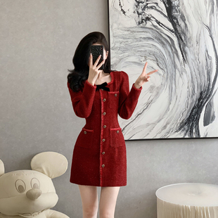复古小香风粗花呢连衣裙女秋冬装新款法式小众新年方领战袍短裙子
